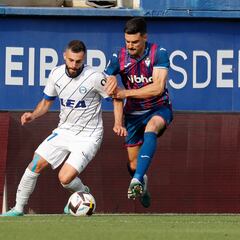 Defensa con pinzas para la vuelta del playoff