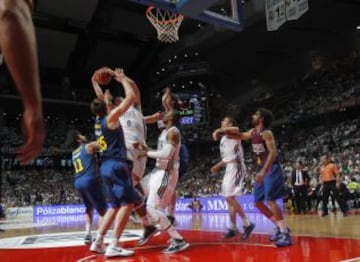 Las mejores imágenes del Real Madrid - Barcelona de baloncesto