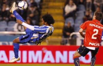 Deportivo de la Coruña-Osasuna. Chilena de De Guzmán.