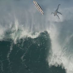 La Vaca Gigante: espectáculo total de olas gigantes y surf en Santander