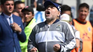 Soccer Football - Superliga - Gimnasia y Esgrima v Racing Club - Juan Carmelo Zedillo Stadium, La Plata, Argentina - September 15, 2019   Gimnasia y Esgrima coach Diego Maradona reacts during the match   REUTERS/Agustin Marcarian