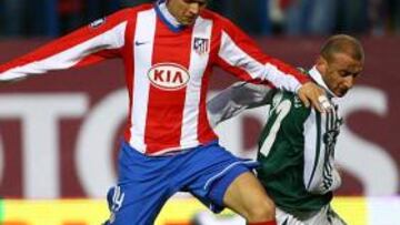 <b>A LA ESPERA. </b>Zé Castro quiere saber en los próximos días en qué equipo jugará esta temporada.