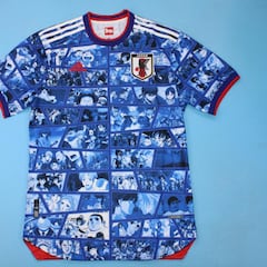 La camiseta "fake" de Japón que todos querríamos que fuera la oficial