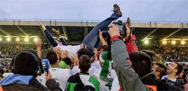 Del manteo de Carlo al de Paco en 24 horas