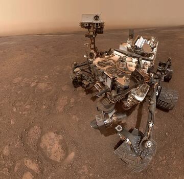 El rover Curiosity Mars en uno de sus sitios de perforación en enero de 2019.