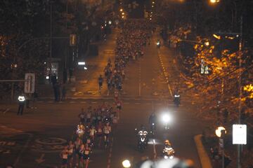 Miles de corredores despiden el año en Madrid en la 50 edición de la San Silvestre Vallecana.