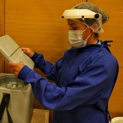 Por qué y cuándo el ministro permitirá oficialmente vacunarse a los jóvenes de entre 25 y 29 años