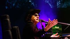 Charly García fue internado con fiebre: el primer hisopado dio negativo de COVID-19