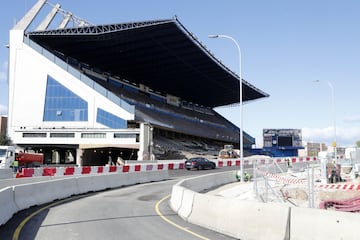 The half-demolished Vicente Calderón stadium pictured during the first week of November with the M-30 diverted past the main stand.