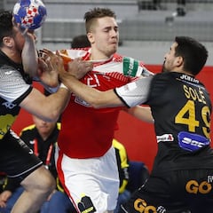 La Selección se atasca ante el poderío de los daneses