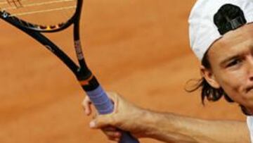 <B>MARATONIANO. </B>Cria necesitó de casi tres horas para deshacerse el chileno González.