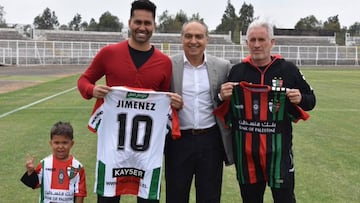 Palestino renueva a su DT