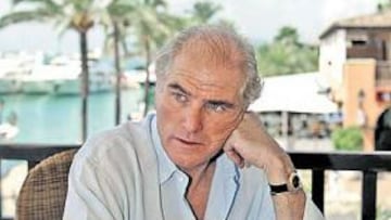 <b>EN CAPITANÍA. </b>Calderón invitó a AS a conocer Puerto Portals desde la torre de capitanía. Una vista relajante y un lugar exclusivo en el que descansa el presidente.