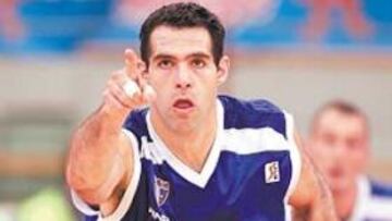 <b>ACERTADO. </b>Iturbe fue clave para abrir brecha en el marcador.