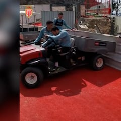 Fabregas la lía con un buggy y el Mónaco le vacila en todas las redes