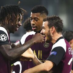 Resumen y goles del Basaksehir vs. PSG de la Champions