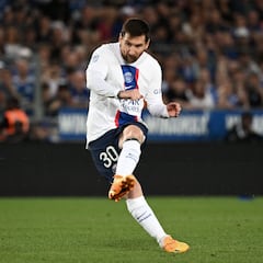 Ligue 1 title sees Messi equal Dani Alves record