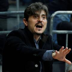 El dueño del Panathinaikos amenaza a los árbitros, Bodiroga...