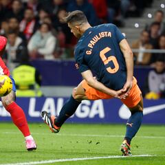 El Valencia rescinde el contrato de Gabriel Paulista