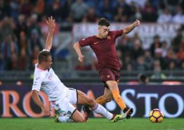 El atacante de descendencia egipcia pintaba para ser un gran delantero, el Milan pagó una millonada por él cuando apenas tenía 17 años, pero la promesa quedó en teoría. Las lesiones lo marginaron de Brasil 2014 y hoy juega en el AS Roma.