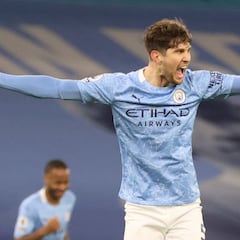 Stones golea y el City se apunta a la Premier