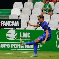 El Elche va en serio a por Álvaro Núñez