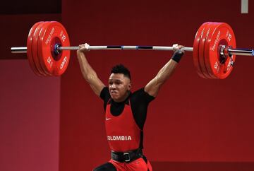 Décima medalla de Plata para el país en unos Olímpicos, así lo vivió el colombiano que en su último intento sufrió un poco mientras esperaba la decisión de los jueces para darle como válido su levantamiento. "Muy feliz, todo el trabajo de muchos años, estuvimos cerca del Oro, pero gracias a Dios se dio el triunfo", dijo Mosquera.