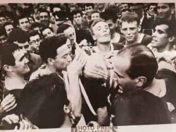 Adauto Iglesias jugó en el Real Madrid y con 31 años se marchó a Australia, donde fue pionero del 'soccer' e ídolo de la afición.