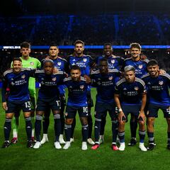 Santiago Arias vuelve a jugar y se destaca como figura