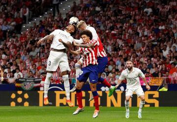 Éder Militão, Axel Witsel y Federico Valverde.