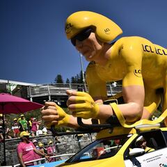 Las imágenes de la victoria de Thomas en La Rosière