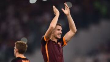 Dzeko celebrando la victoria ante la Juventus