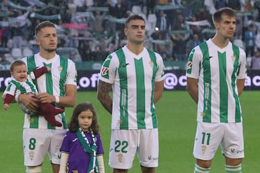 Carlos Isaac completa el lateral derecho
