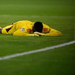 Manchester United goalkeeper André Onana requests to speak to the media after Bayern Munich mistake