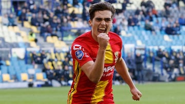 I&ntilde;igo C&oacute;rdoba celebra uno de sus goles en Holanda. 