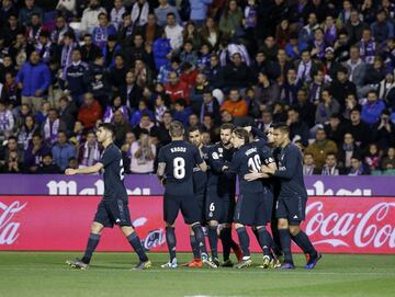 1-2. Karim Benzema celebró el segundo gol.