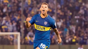 Boca y Riquelme sondean a Cardona