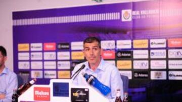 Muñiz en sala de prensa.