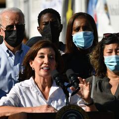 How many people have lost federal unemployment benefits in New York?