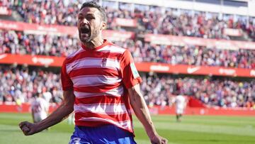 Jorge Molina sigue batiendo récords.