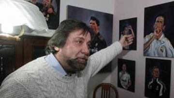 <b>RETRATISTA. </b>Roberto Guilmain tiene una colección privada de pinturas sobre el Real Madrid.