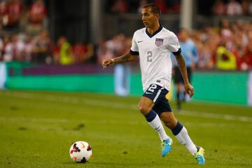 Oriundo de Las Cruces y de padres mexicanos, El Gringo fue un habitual de la Selección Estadounidense, luego de cambiar de selección y disputar la Copa América Centenario 2016.