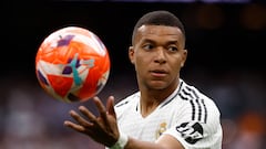 Mbappé overtakes Salah as Golden Shoe race gears up for a photo finish