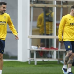 Mario Gaspar ya tiene el alta y Emery espera a Peña y a Alcácer