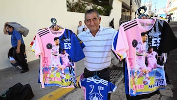 Fans come out in their thousands as The Herons arrive in El Salvador ahead of their MLS pre-season game.