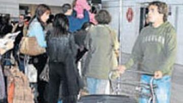 <b>DÍA COMPLETO. </b>José María Calvo, llegando al aeropuerto.