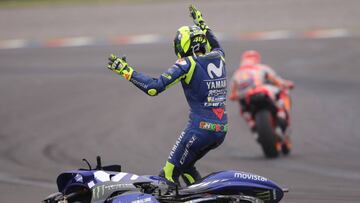Valentino Rossi y Márquez, en el GP de Argentina de MotoGP 2018.
