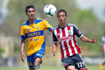 Llegó a petición del holandés Dennis Te Klose. No quiso declinar su oportunidad de pertenecer a la Selección Sub-20 de Estados Unidos, razón por la que Chivas lo relegó a la segunda división para después regresar a su club de origen, Tigres de la UANL. Jugó el Mundial Sub-20 con Estados Unidos de Turquía 2013 y actualmente juega en el Ascenso MX.