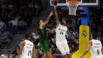 Laprovittola (Joventut) y Taylor (Real Madrid)
Fútbol Club Barcelona.- Previa del Real Madrid - Divina Seguros Joventut
14/10/2018