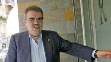 <b>EN APUROS. </b> El ex presidente del Valencia dio el martes un paso hacia el Concurso de acreedores.